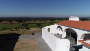 pátio - vista sobre campo