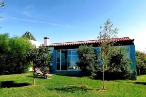 19a CASA PAVÃO - Rear front with conservatory and private lawn, kitchen terrace hidden